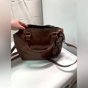 Medium sized brown handbag, boho style